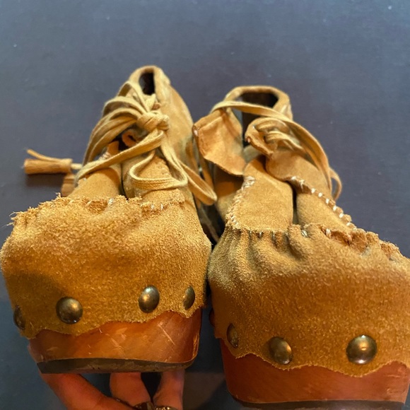 SOLD💔FLOGG mustard suede Demi wooden platform shoe 8.5 - Picture 11 of 11